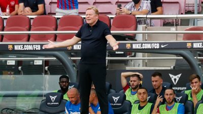 عاجل - نجمي برشلونة يُعلقان على أنباء إقالة كومان