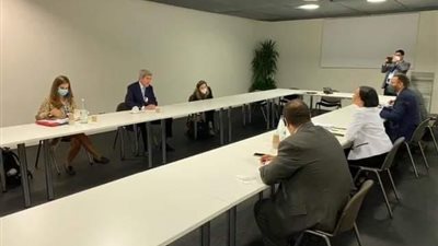 وزيرة البيئة تبحث التغيرات المناخية مع المبعوث الرئاسي الأمريكي للمناخ