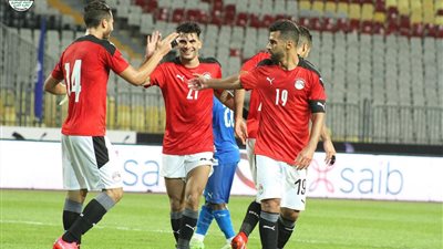 عاجل - كيروش يستبعد 10 لاعبين من قائمة مصر لمواجهة ليبيا «مفاجآت نارية»