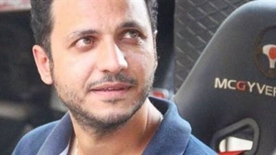 بيتر ميمي يكشف كواليس تركه للطب ويؤكد: موقع التصوير زي الجراح