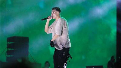 مروان بابلو يتألق في حفلة بالمنارة مع الناظر وشاب جديد (صور)