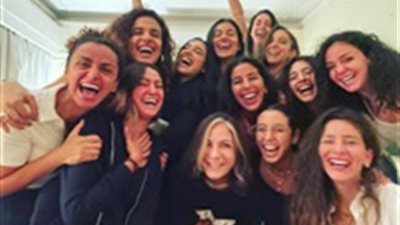 هند عبد الحليم تنشر صورة برفقه عدد من النجمات وتعلق :