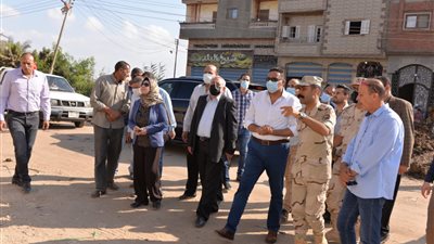 محافظ الدقهلية يتفقد أعمال التنفيذ لحياه كريمة بقرى شربين 
