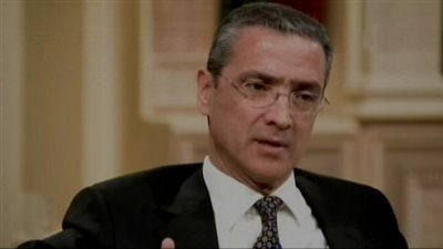 نجل السادات يكشف تفاصيل جديدة عن اغتيال والده.. ولماذا طلب حضور التشريح