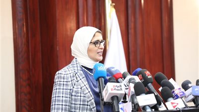 ننشر  تفاصيل مؤتمر وزيرة الصحة والسفير الأمريكي حول لقاحات كورونا