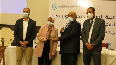 الرعاية الصحية تكرّم الصيادلة الإكلينيكيين بمستشفيات العزل وشهداء الواجب