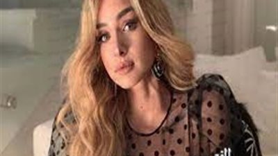 تعليق ساخر من هنا الزاهد على تعطل مواقع التواصل الاجتماعي