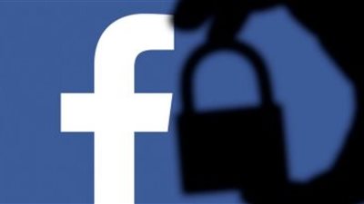 باسم الحساب وكلمة المرور.. تسجيل الدخول إلى فيسبوك بعد عودته للعمل