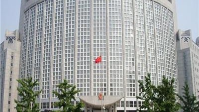 وزير الدفاع الياباني يأمل في إمكانية حل التوتر بين الصين وتايوان من خلال المحادثات