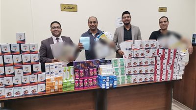 ضبط عامل منتحل صفة طبيب ويدير مركز وهمي للعلاج الطبيعي في سوهاج (صور)