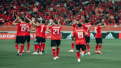 مواعيد انتهاء عقود لاعبى الأهلي وموقف معلول