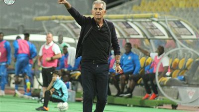 عاجل - كيروش يستقر على خط هجوم مصر أمام ليبيا