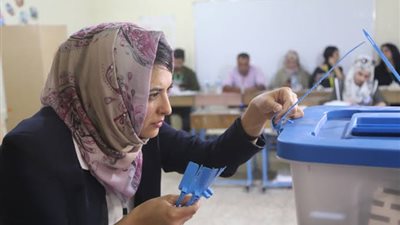 مراكز الاقتراع تفتح أبوابها للتصويت في الانتخابات العراقية