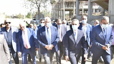 وزير الزراعة ومحافظ الغربية يتفقدان المجزر النصف آلي بشبشير الحصة (صور)