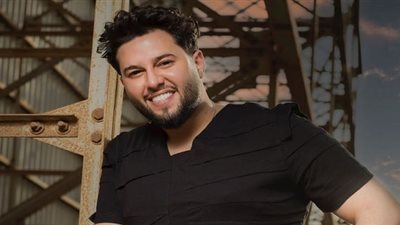 محمد السالم يحيي أولى الحفلات الغنائية في 