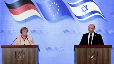 ميركل: الأسابيع المقبلة ستكون حاسمة للاتفاق النووي الإيراني