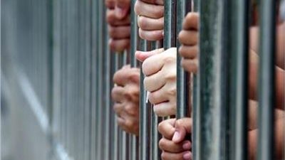 المؤبد لـ 12 شخصا بينهم سيدة لاتهامهم بالاتجار بالمخدرات في الشرقية