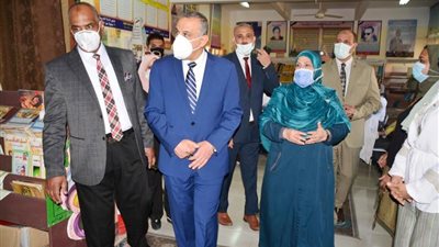محافظ سوهاج يتفقد بعض المدارس بمناسبة العام الدراسي الجديد (صور) 