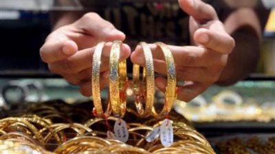 خبيرة تكشف أسباب تذبذب أسعار الذهب خلال الأيام الأخيرة