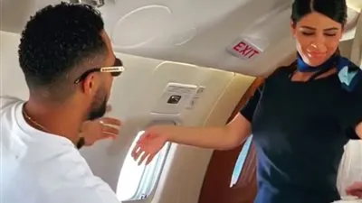 خبير طيران: طائرة محمد رمضان غير خاضعة للوائح (فيديو)