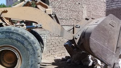 مراكز محافظة المنيا تزيل 57 حالة تعد على أملاك الدولة