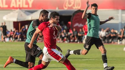 تعرف على القنوات الناقلة لمباراة الأهلي والحرس الوطني