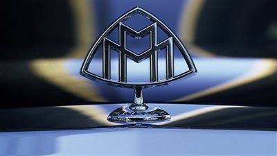 مرسيدس مايباخ تتعاون مع دار أزياء للشكف عن سيارة كهربائية اختبارية