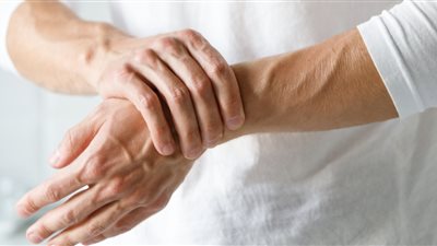 خبيرة تغذية: الشباب الأكثر إصابة بالتهاب المفاصل لهذا السبب 