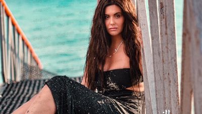 دانا حمدان تتألق بالأزرق في ثاني أيام مهرجان الجونة 