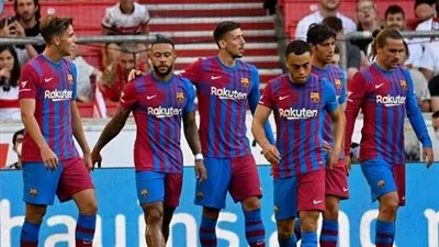 10 قنوات مفتوحة تنقل مباراة برشلونة وفالنسيا اليوم السبت في الدوري الإسباني 