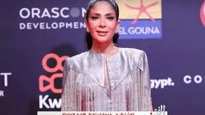 منى زكي تتألق بـ