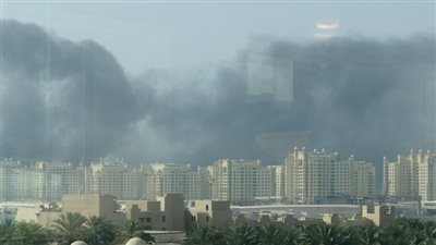 حريق هائل  بمصنع للمواد البلاستيكية في دبي (صور)