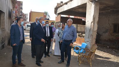 محافظ القليوبية يوجه برفع كفاءة الحملة الميكانيكية للوحدة المحلية بكفر الجزار