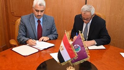 جامعة الفيوم توقع بروتوكول تعاون بين كلية السياحة وشركة أمريكانا (صور)