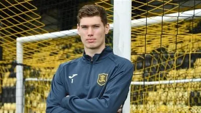 إصابة باردن حارس نوريتش بسرطان الخصية