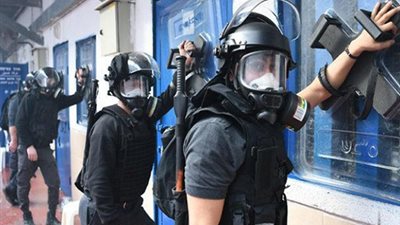 آخرها الإضراب عن الطعام.. كيف يواجه أسرى فلسطين الإجراءات القمعية داخل سجون الإحتلال