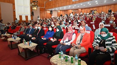 جامعة الفيوم تنظم حفلًا فنيًا بمناسبة الذكرى الـ48 لنصر أكتوبر (صور)