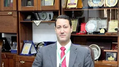 لماذا شعر سكان القاهرة بالزلزال أكثر من سكان الإسكندرية؟.. رئيس البحوث الفلكية يجيب