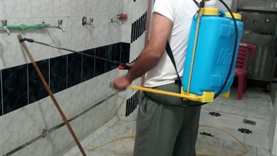 في أول يوم.. تطهير وتعقيم مساجد دورات مياه المساجد بالإسكندرية (صور)