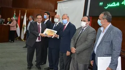 محافظ القليوبية يشهد احتفالية تكريم طلاب المبادرة الرئاسية 