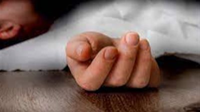 النيابة تعاين جثة شاب سقط من الطابق الخامس في مصر القديمة