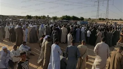 تشييع جنازة أحد ضحايا 