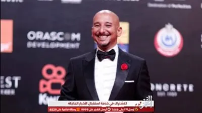 خالد منصور بإطلالة كلاسيك في ختام مهرجان الجونة