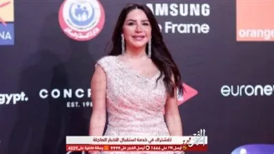 إنجي علاء تخطف الأنظار على الريد كاربت في ختام مهرجان الجونة (صور)