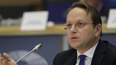 لأول مرة.. مفوض الاتحاد الأوروبي لشئون الجوار والتوسع يزور مصر غدًا