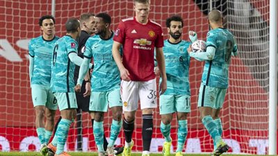 عاجل.. سر استبعاد نجم ليفربول من موقعة مانشستر يونايتد