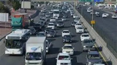 كثافات مرورية للقادم من مناطق المعادي والتجمع وأكتوبر والهرم باتجاه منزل البحر الأعظم