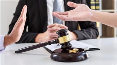 تغريم عامل 10 آلاف جنيه لاتهامه بالتعدي لفظيا على فنانة