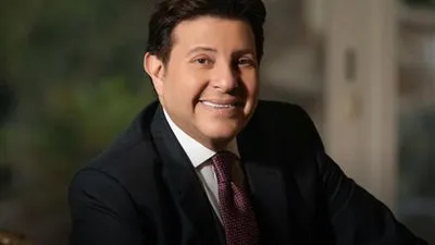 هاني شاكر يتمنى الشفاء العاجل لوزيرة الصحة