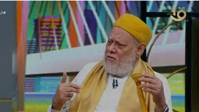 علي جمعة: القول بوجود مساواة تامة بين الرجل والمرأة لا يصح 